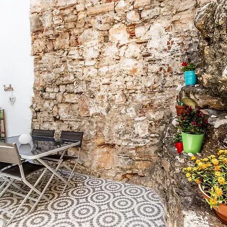 Com Patio Em Frente Paço de Arcos