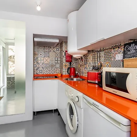 Com Patio Em Frente דירה