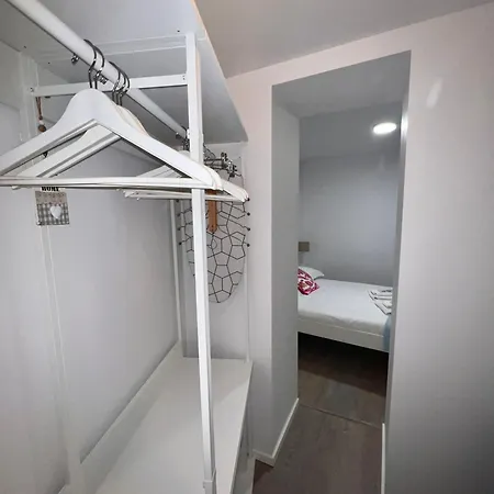 Com Patio Em Frente Paço de Arcos